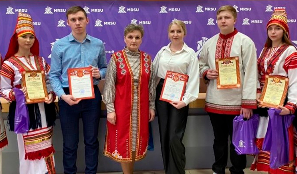 Ульяновские школьники приняли участие в олимпиаде по родному (мокшанскому, эрзянскому) языку и родной (мордовской) литературе