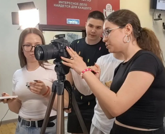 Смена по тележурналистике 
